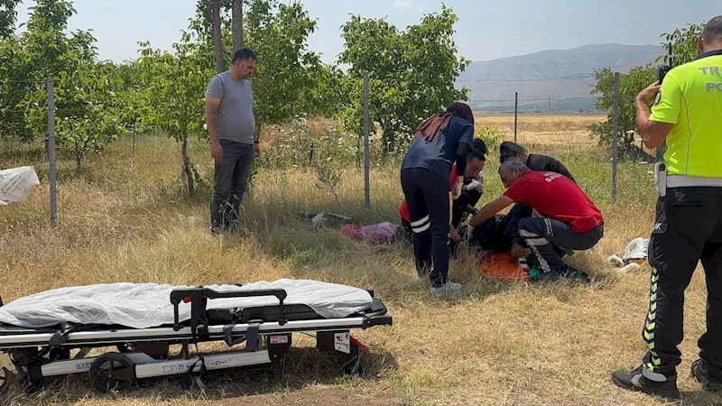 Erzincan’da şarampole uçan otomobilin sürücüsü yaralandı

