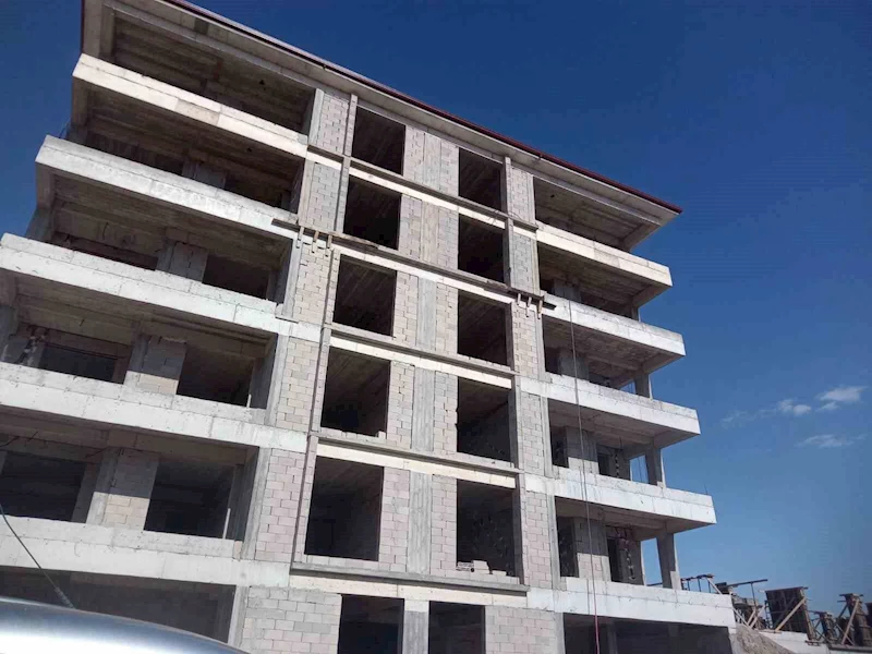 Beypazarı’nda inşaattan düşen usta hayatını kaybetti
