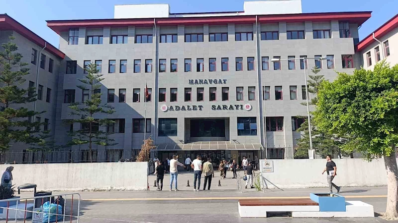 Manavgat Belediyesi soruşturmasında 19 tutuklama, 16 adli kontrol
