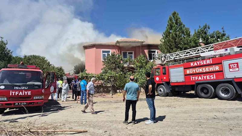 Depoda çıkan yangın söndürüldü
