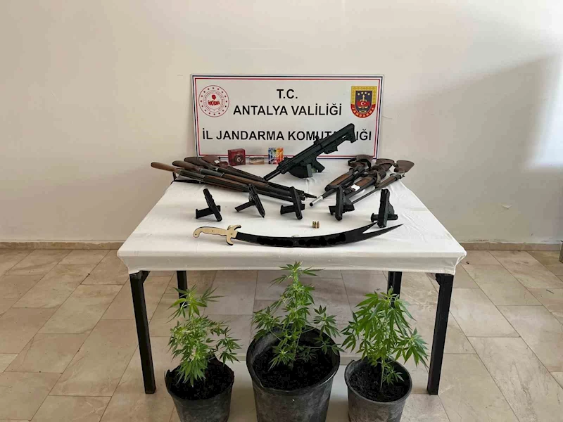 Antalya’da silah kaçakçılarına operasyon: 5 gözaltı
