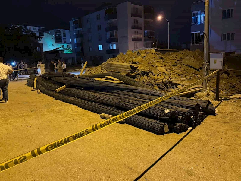 Osmaniye’de tırdaki demirler motosikletin üzerine devrildi: 2 yaralı
