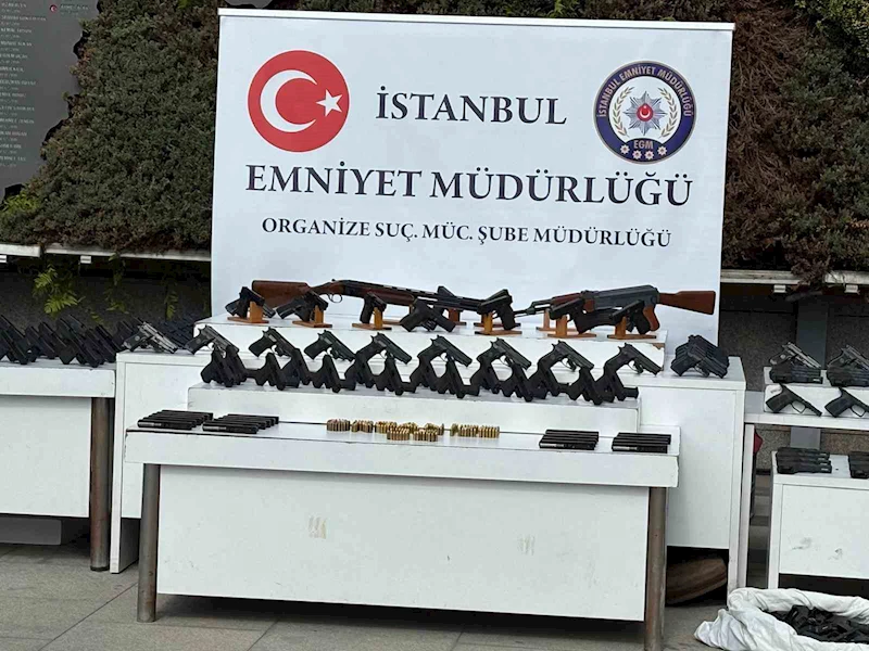 İstanbul’da ’motosikletli çete’ operasyonu: 24 kişi yakalandı
