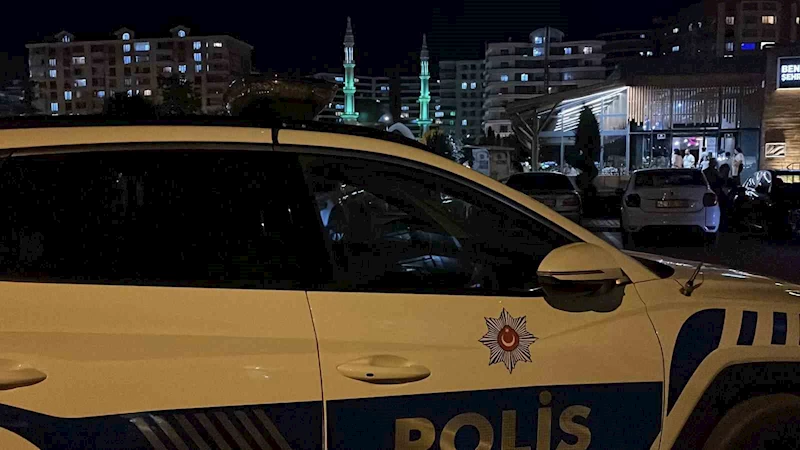 Konya’da kafede bıçaklı kavga: 1 yaralı
