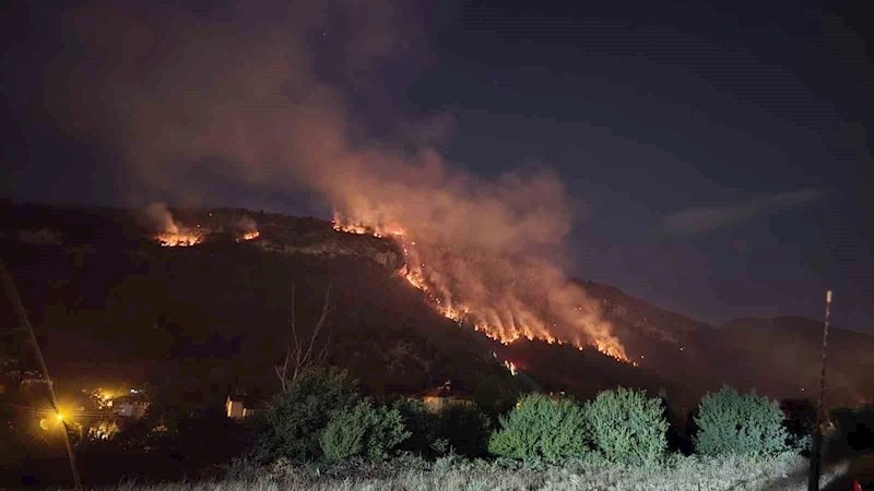 Orman yangınında 9 saat geride kaldı
