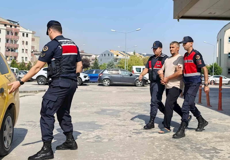 12 yıl hapis cezası olan şahıs jandarmadan kaçamadı
