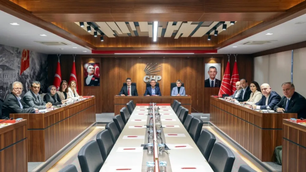 Mahkeme kararı öncesi CHP MYK toplantısı!