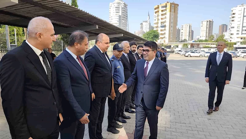 Mersin Emniyet Müdürü İdris Yılmaz görevine başladı
