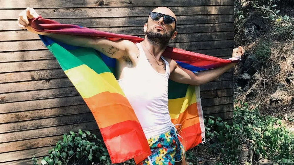 Mabel Matiz’in şarkısına erişim engeli