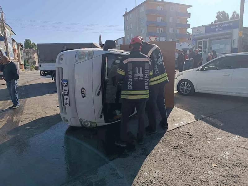 Erzurum’da üç araçlı kazada can pazarı
