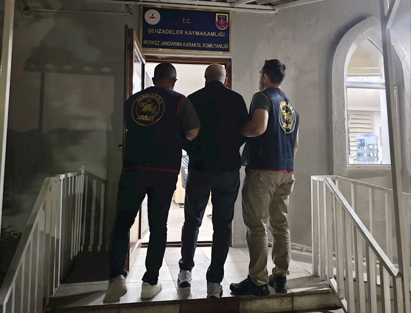 Manisa’da 20 yıl 2 ay hapis cezası bulunan firari yakalandı
