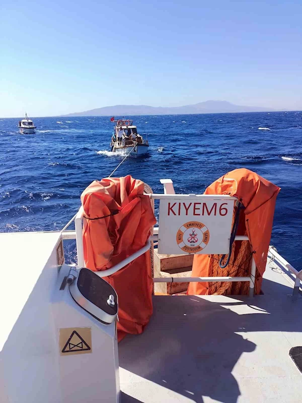 Gümbet açıklarında sürüklenen tekne kurtarıldı

