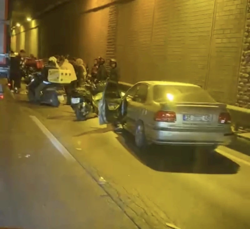 Motosiklet ve otomobil çarpıştı: 1 yaralı
