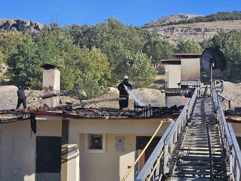 Malatya’da iki ayrı noktada çıkan yangın söndürüldü
