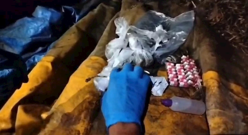 Uyuşturucuyu toprağa gömmüşler: 3 torbacı tutuklandı
