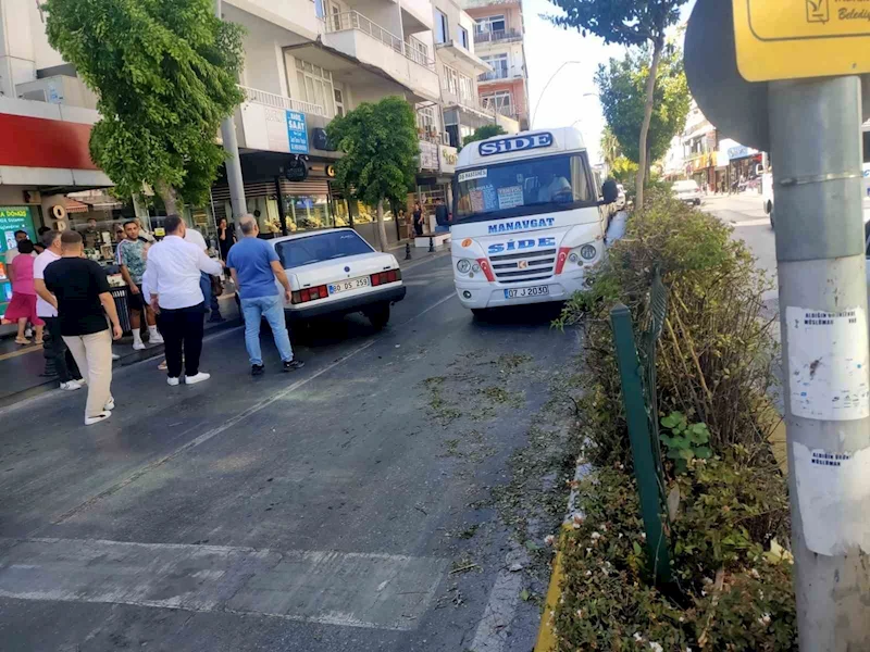Kırmızı ışık ihlali kazayı beraberinde getirdi
