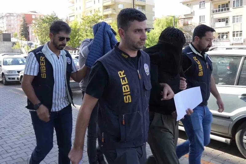 Yasa dışı bahis şebekesi çökertildi: Müşteri hizmetleri gibi çalışan 