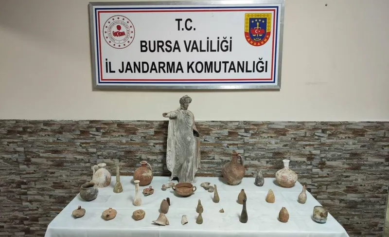 Bursa’da tarihi eser operasyonu: Roma ve Bizans objeleri ele geçirildi
