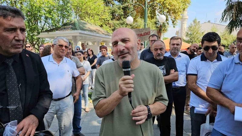 Öğretmeni darbeden 2 şüpheli serbest bırakıldı
