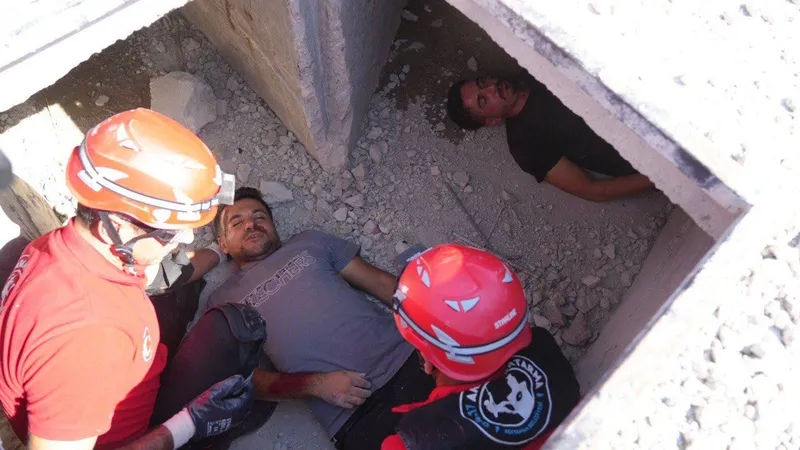 Adıyaman Belediyesi’nden gerçeği aratmayan deprem tatbikatı
