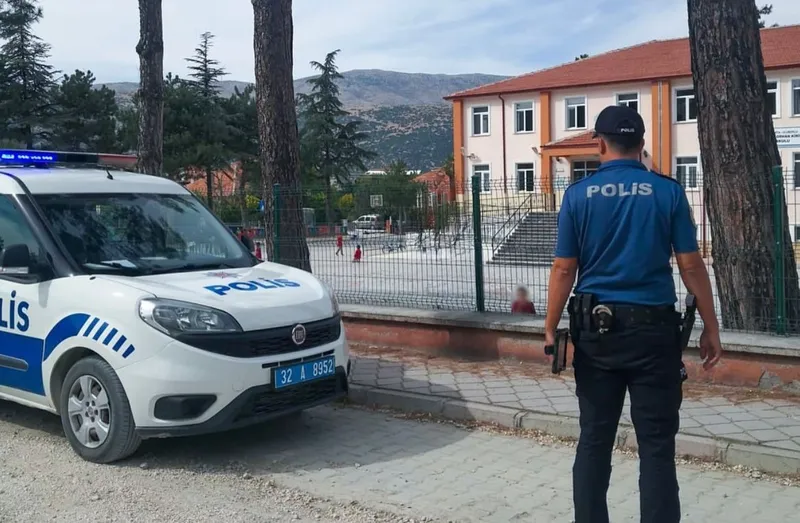 Isparta’da okul önleri ve asayişe yönelik uygulama gerçekleştirildi
