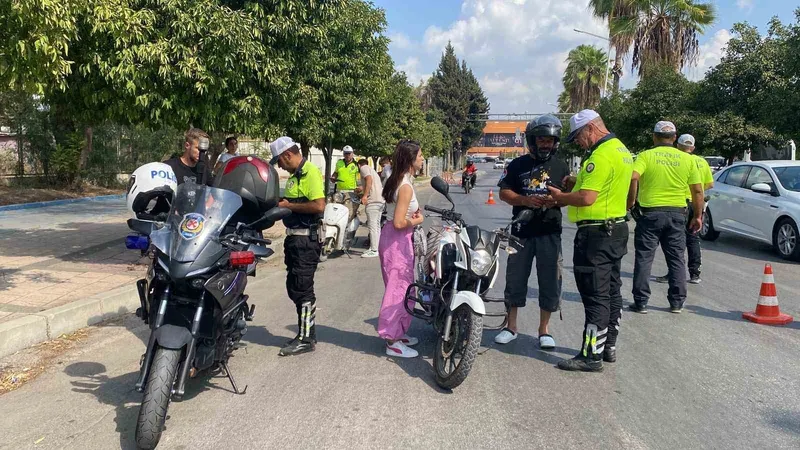 Motosiklet sürücülerine 1 buçuk saatte 456 bin TL ceza kesildi
