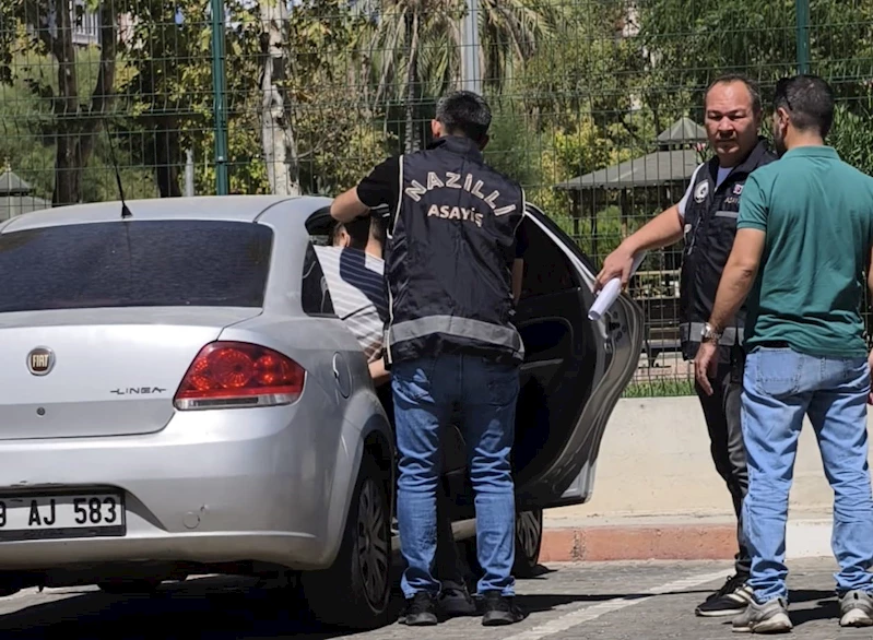 Kendini polis olarak tanıtıp yaşlı vatandaşları dolandıran şüpheli Nazilli’de yakalandı
