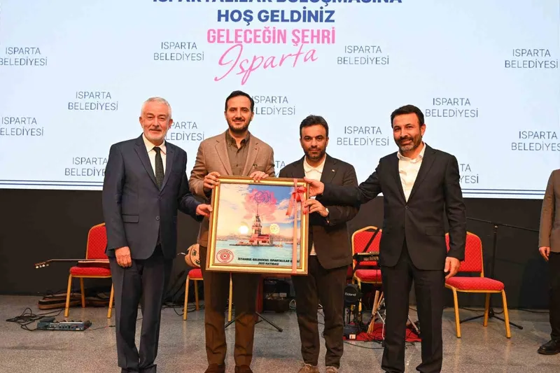 Isparta’nın gül kokusu İstanbul’a taşındı
