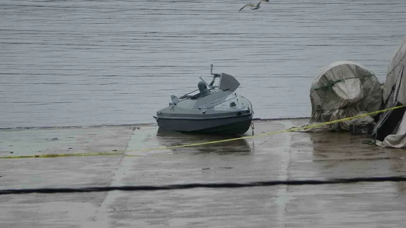 Menşei belirsiz bir insansız deniz aracı Trabzon’un Çarşıbaşı açıklarında bulundu
