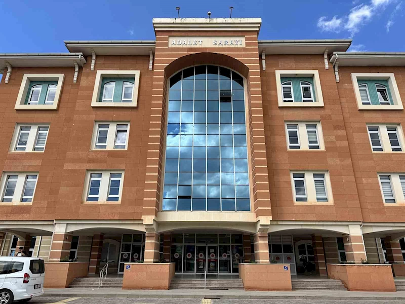 Çiftlik evlerini kenevir serasına çeviren sanıkların yargılanmasına devam edildi
