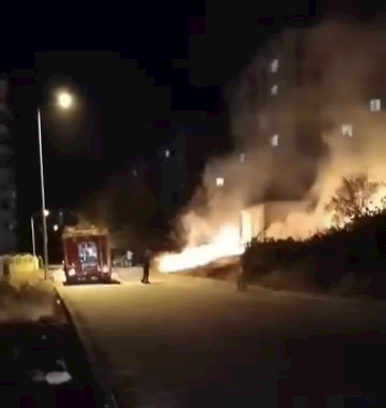 Elazığ’da otluk alanda çıkan yangın söndürüldü
