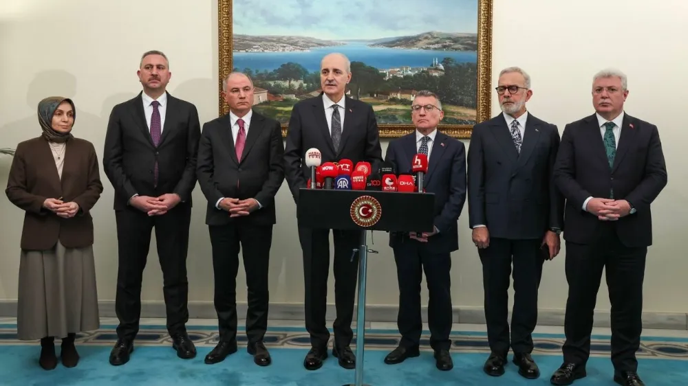 TBMM Başkanı Kurtulmuş, AK Parti grubunu ziyaret etti